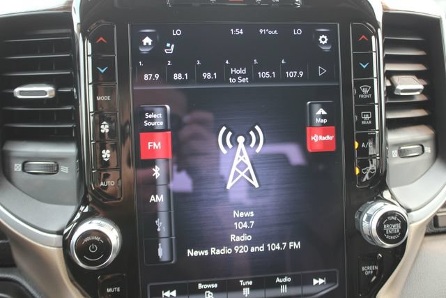 Used 2020 RAM 1500 Laramie AWD/4WD image 6