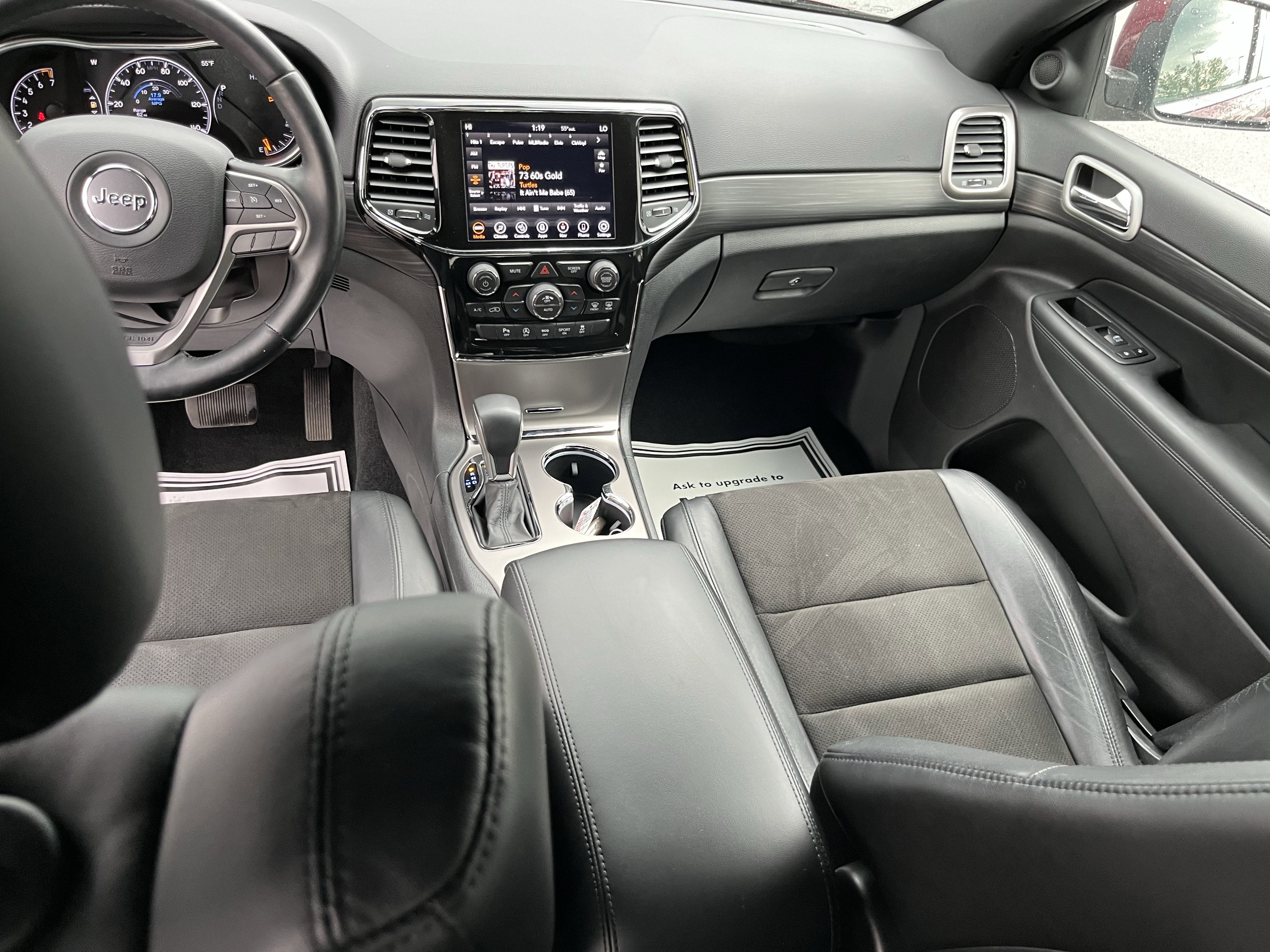 Used 2021 Jeep Grand Cherokee Laredo X AWD/4WD image 19