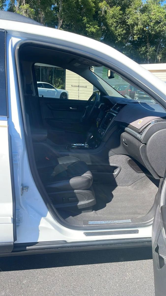 Used 2016 GMC Acadia SLT FWD image 17