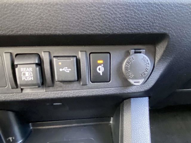 Used 2022 Toyota Tacoma TRD Off-Road image 21