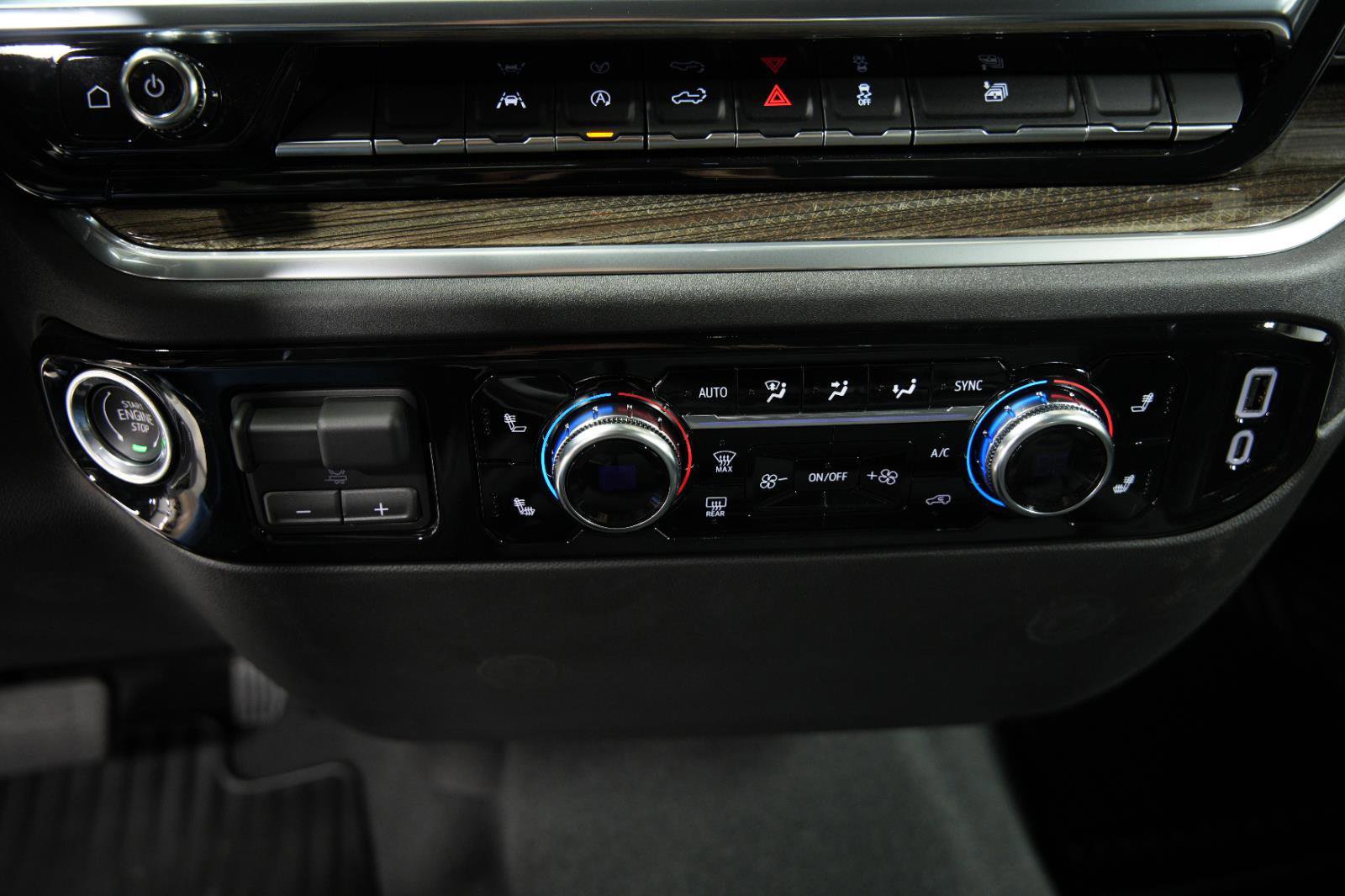 New 2026 GMC Sierra 1500 Elevation image 32