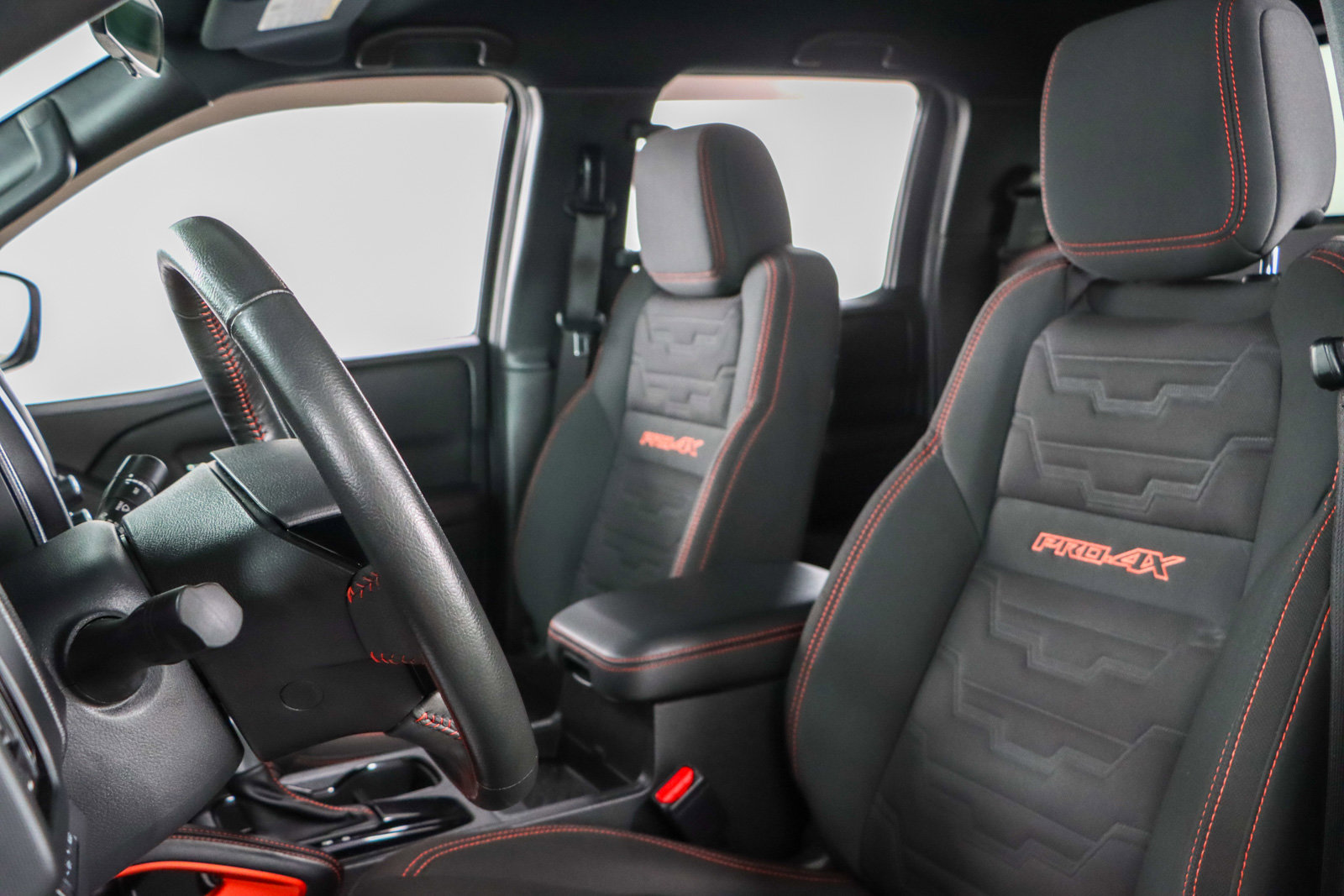 Used 2023 Nissan Frontier PRO-4X w/ Pro Convenience Package image 26