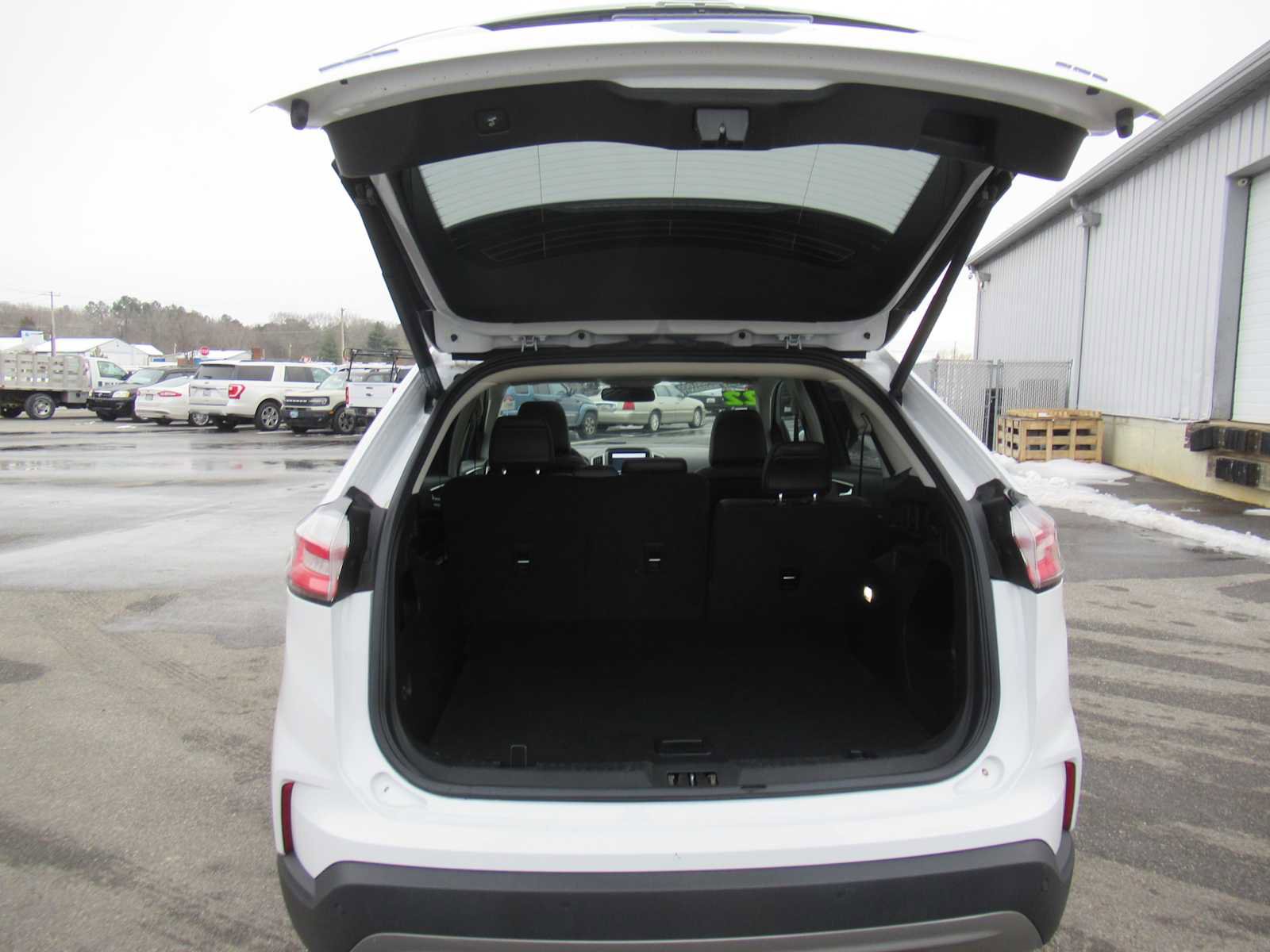 Used 2022 Ford Edge SEL w/ Convenience Package image 19