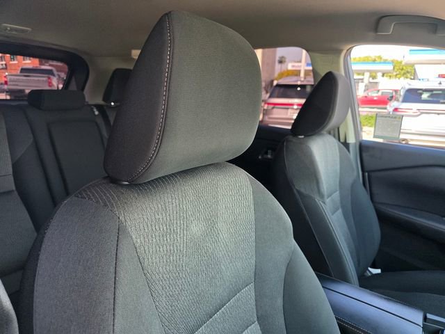 Used 2024 Nissan Rogue SV image 14