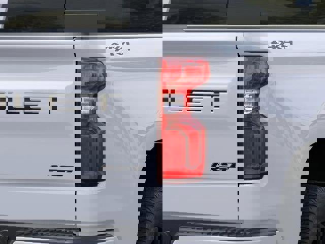 New 2026 Chevrolet Silverado 1500 RST w/ Dark Appearance Package image 11