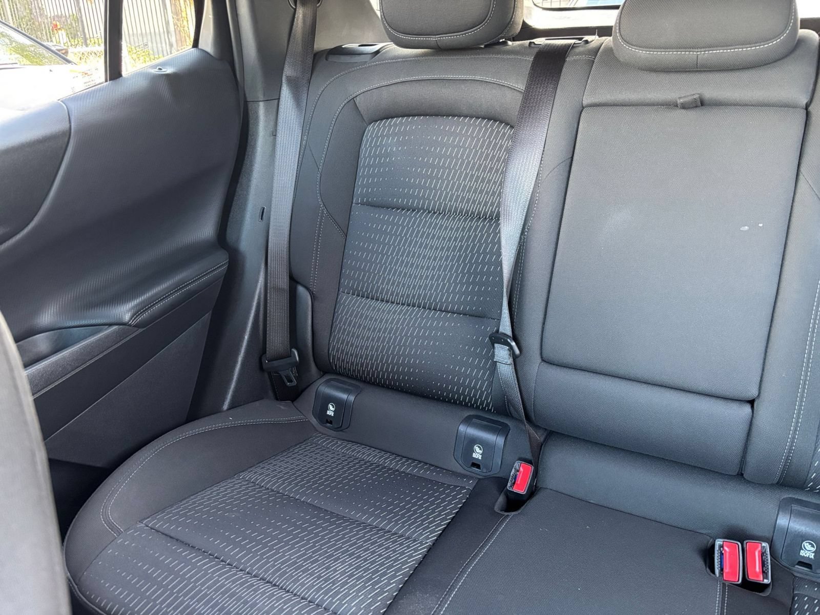 Used 2025 Chevrolet Equinox LT FWD image 39