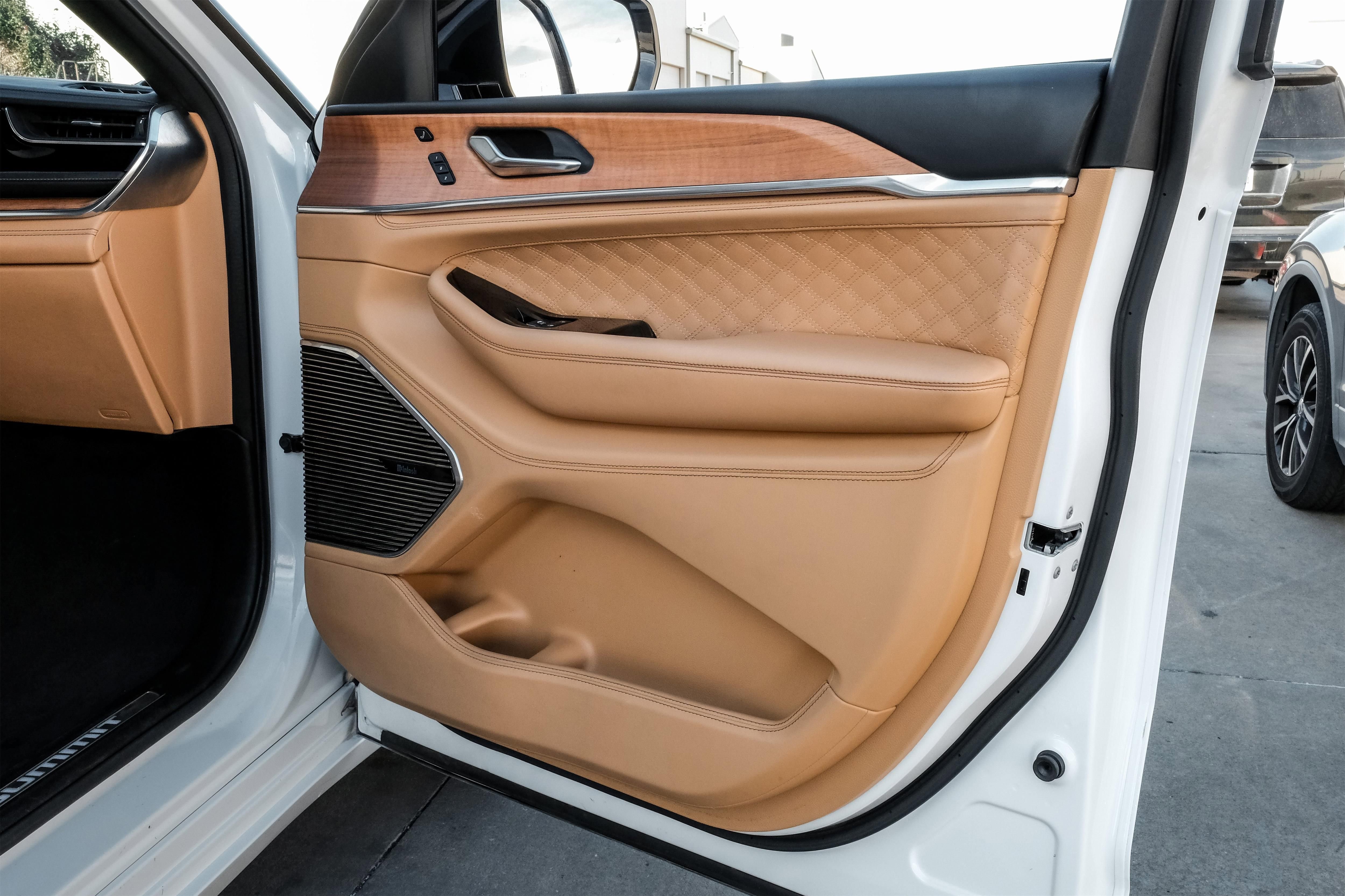 Used 2022 Jeep Grand Cherokee L Summit image 52