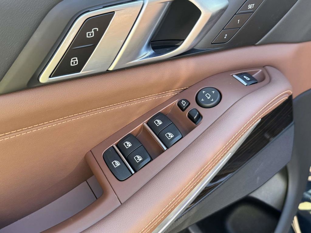 Used 2024 BMW X5 sDrive40i w/ M Sport Package image 32