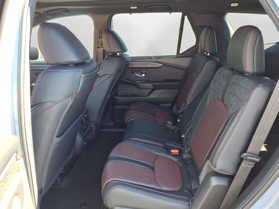 New 2026 Honda Pilot Black Edition image 11
