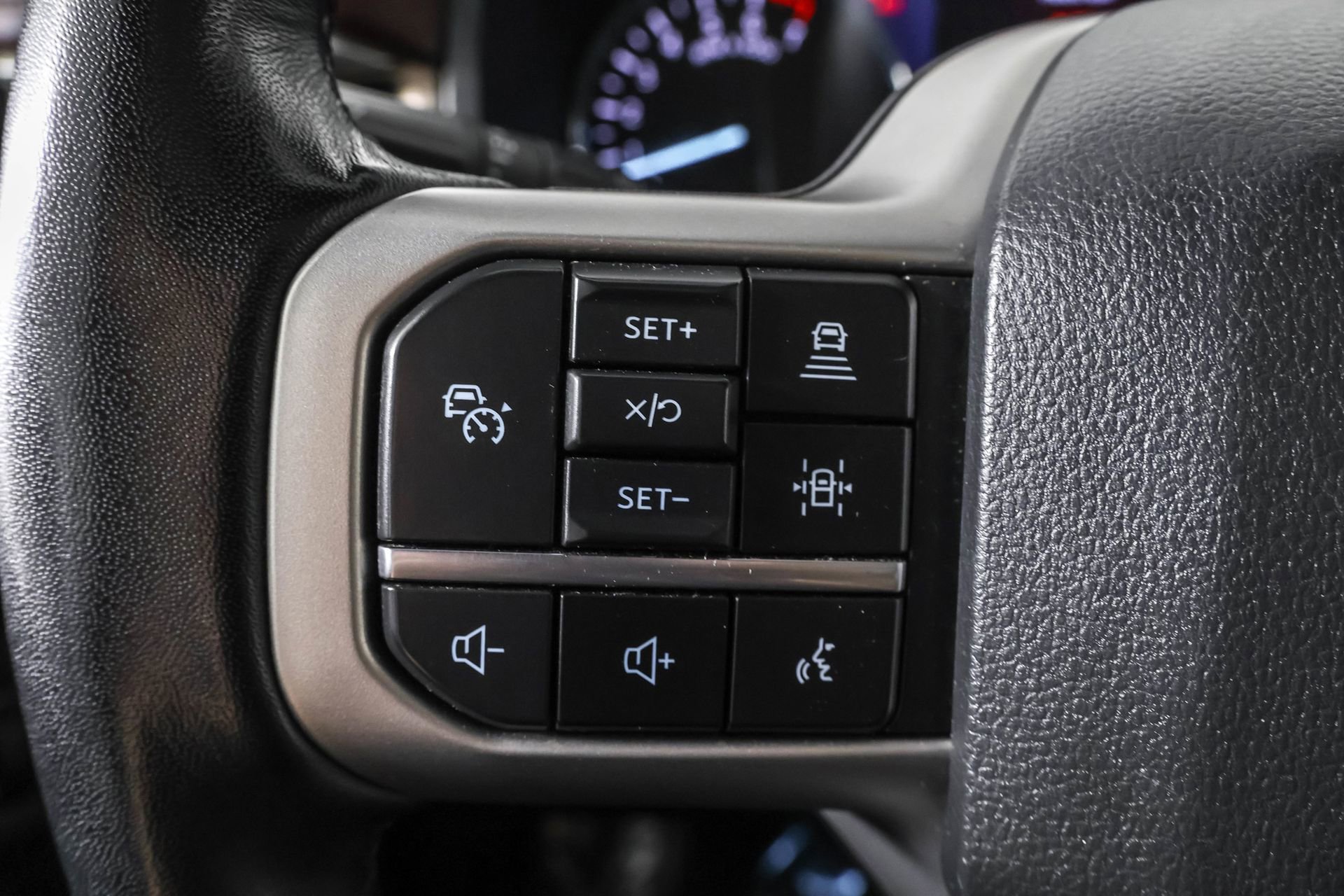 Used 2023 Ford Expedition Limited image 26