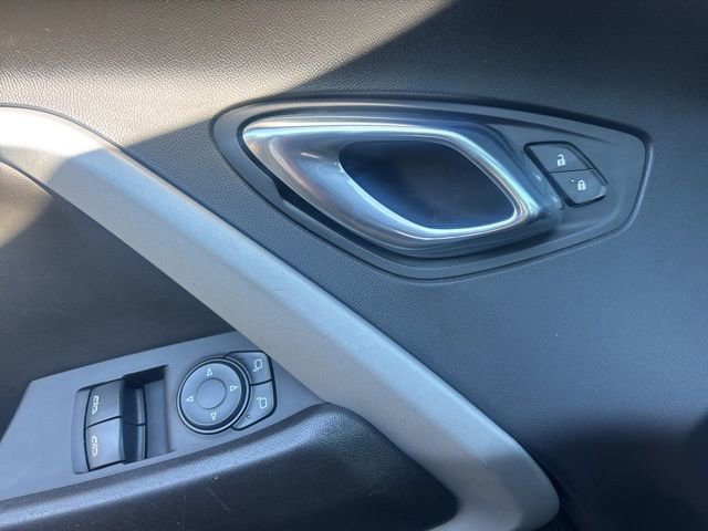 Used 2020 Chevrolet Camaro SS w/ LPO, Ground Effects Package image 4