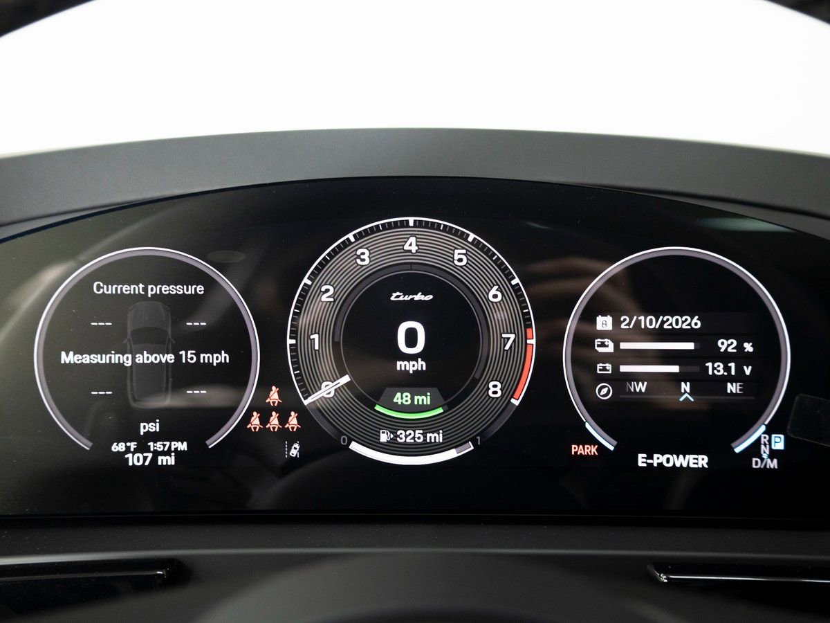 New 2025 Porsche Cayenne Turbo image 24