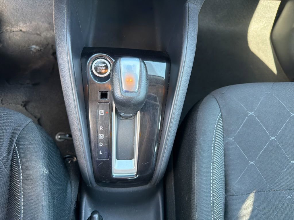 Used 2020 Nissan Kicks S image 19