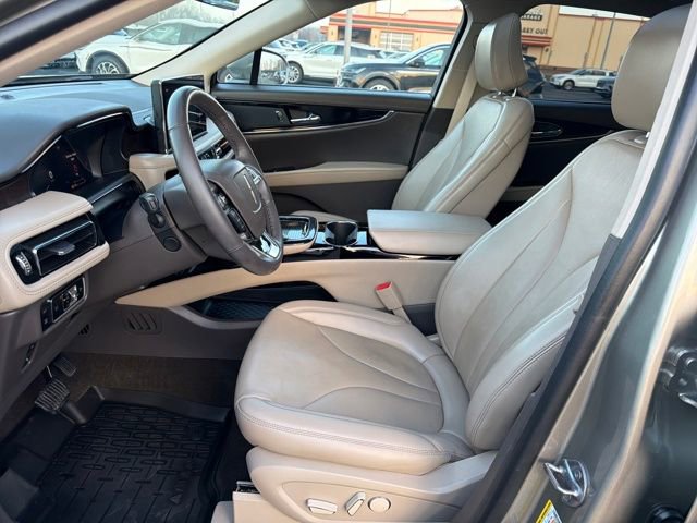 Used 2023 Lincoln Nautilus Reserve image 14