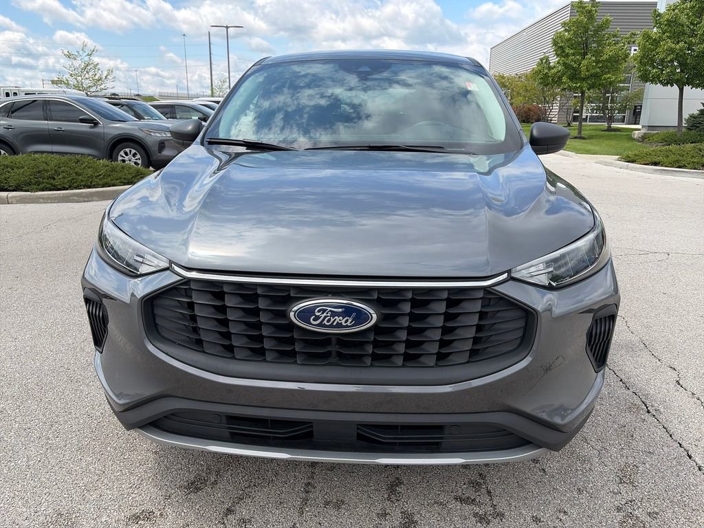 Used 2023 Ford Escape Active w/ Cold Weather Package FWD video 2