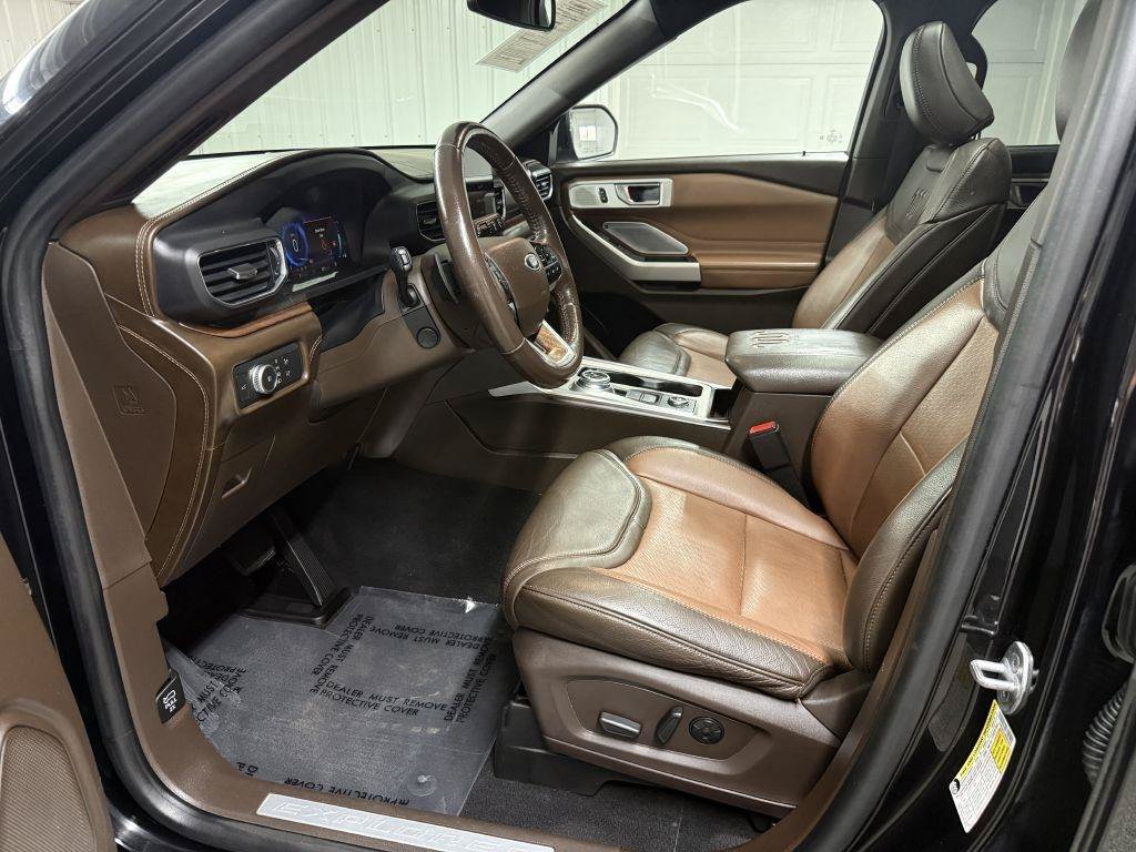 Used 2021 Ford Explorer King Ranch w/ Premium Technology Package AWD/4WD image 9