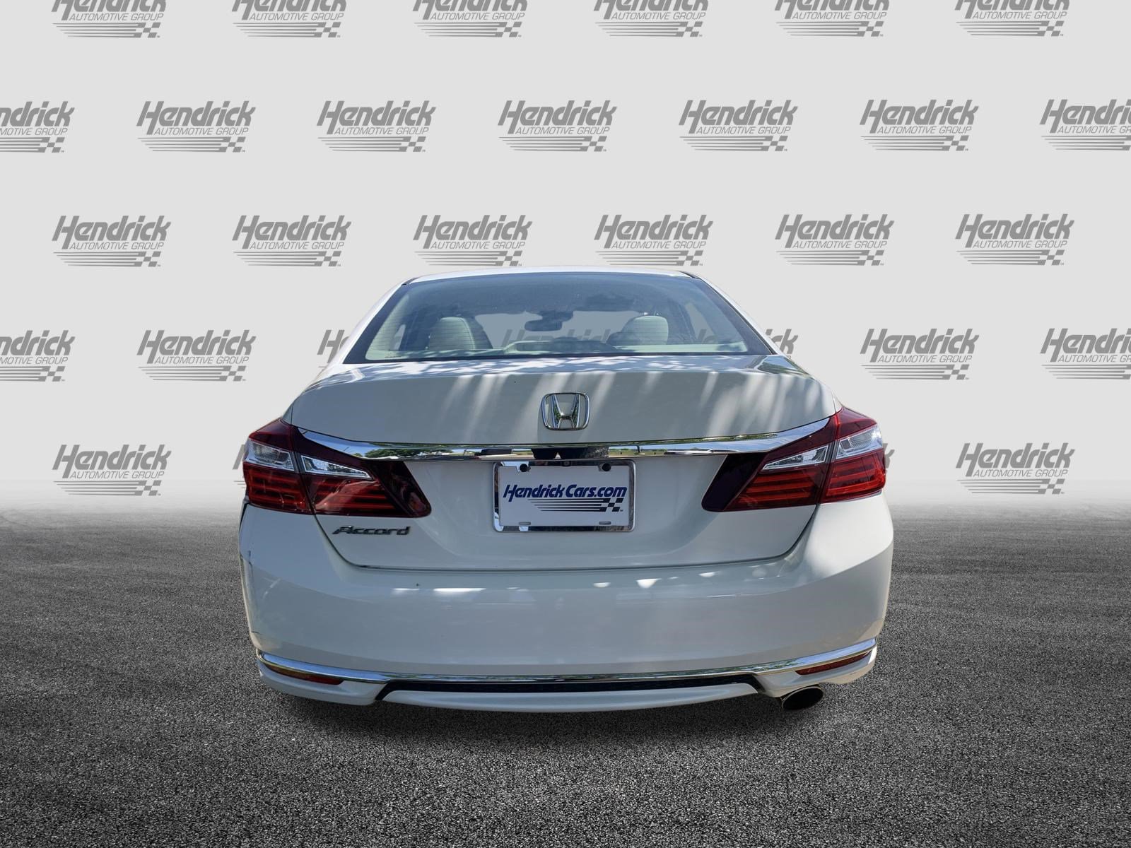 Used 2017 Honda Accord LX image 8