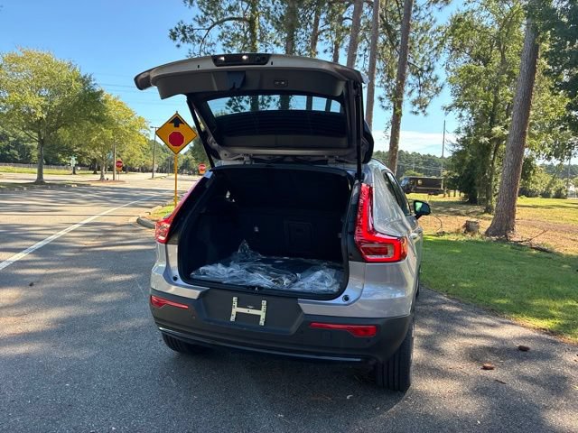 New 2026 Volvo XC40 B5 Plus w/ Protection Package Premier AWD/4WD image 19