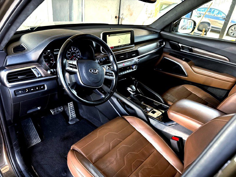 Used 2021 Kia Telluride SX w/ SX Prestige Package image 15