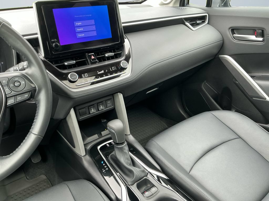 Certified 2025 Toyota Corolla Cross XLE w/ Convenience Package AWD/4WD image 13