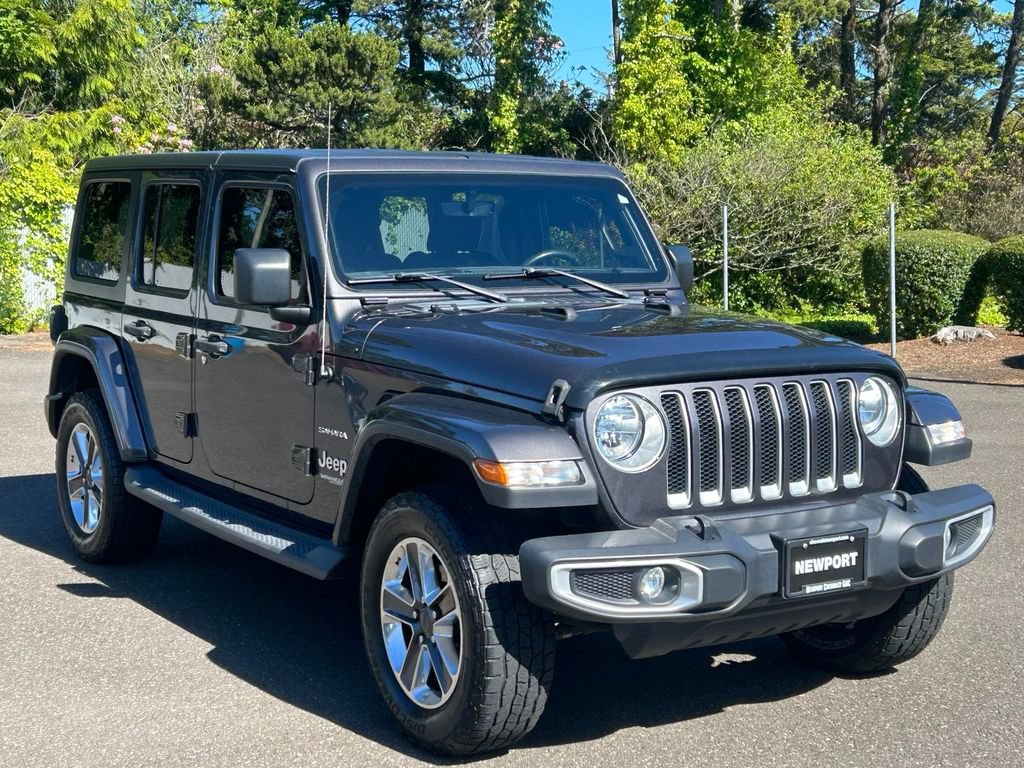 Used 2019 Jeep Wrangler Unlimited Sahara AWD/4WD image 3