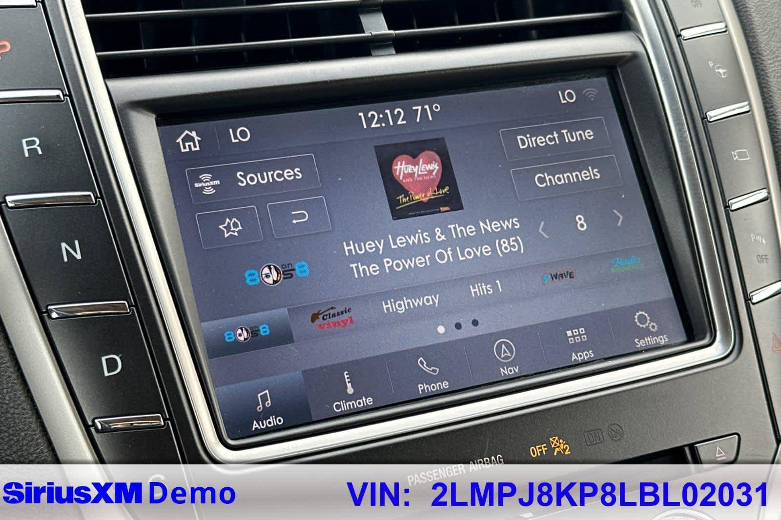 Certified 2020 Lincoln Nautilus Reserve image 30