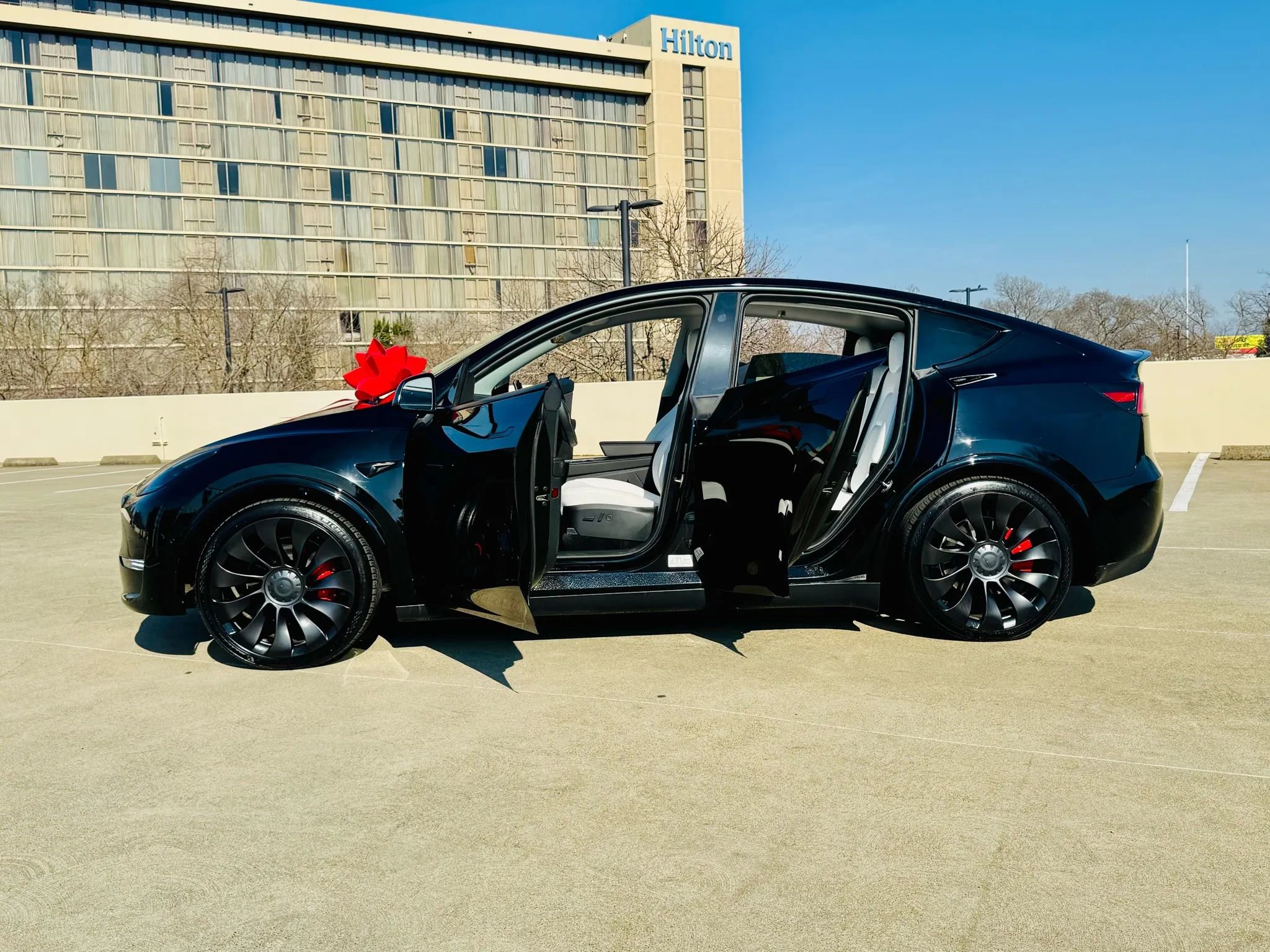 Used 2023 Tesla Model Y Performance image 46