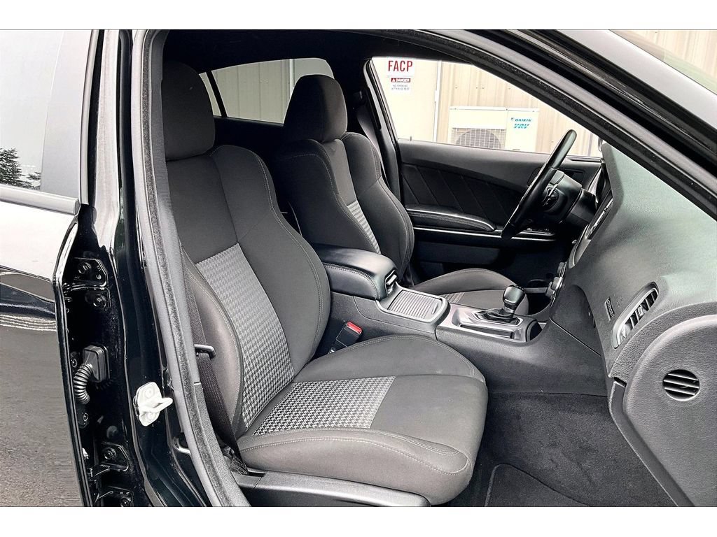 Used 2022 Dodge Charger GT RWD image 7