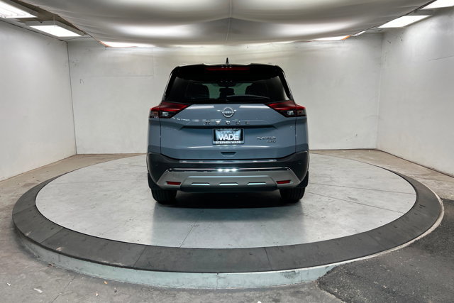 Used 2023 Nissan Rogue Platinum image 4