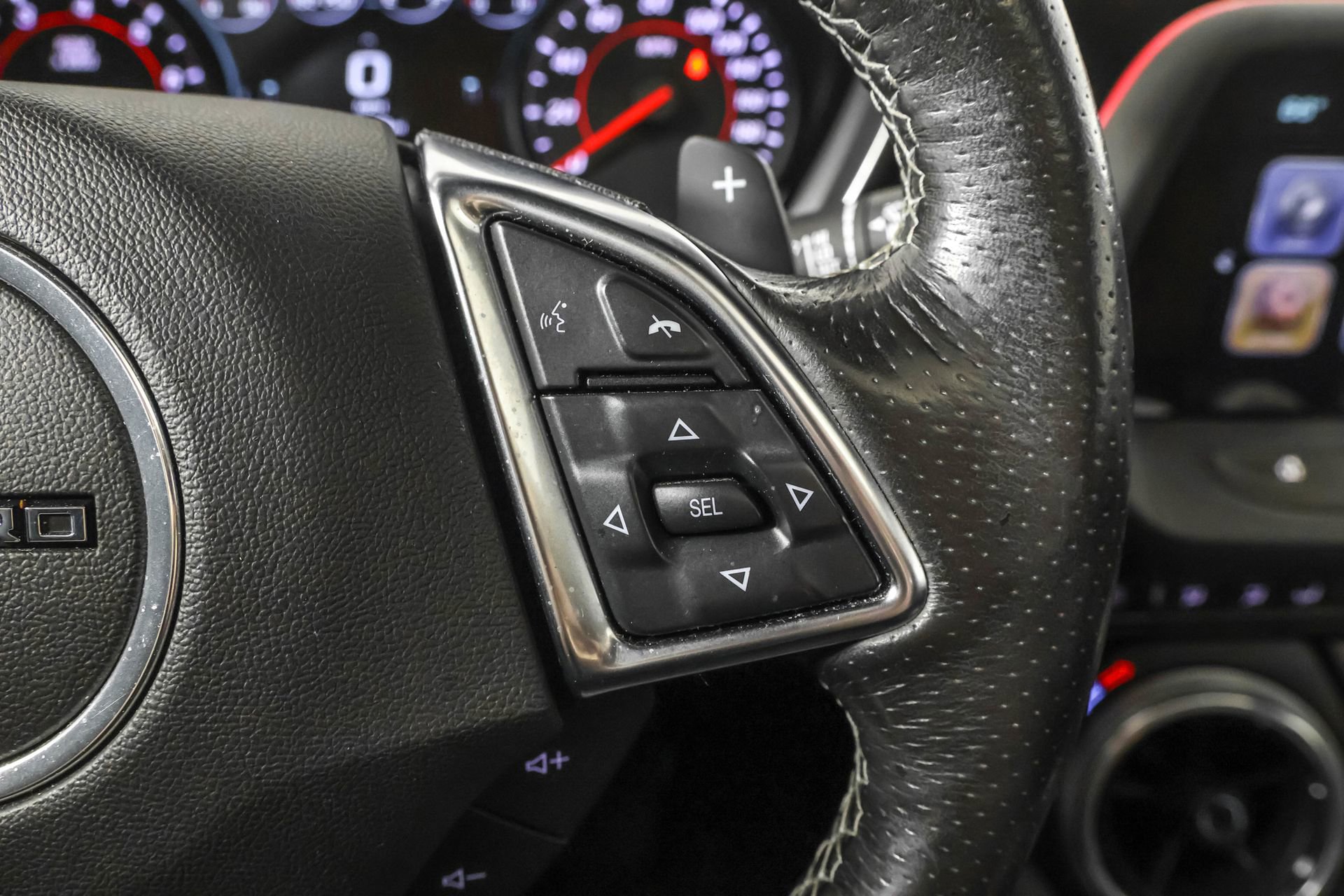 Used 2018 Chevrolet Camaro SS image 30