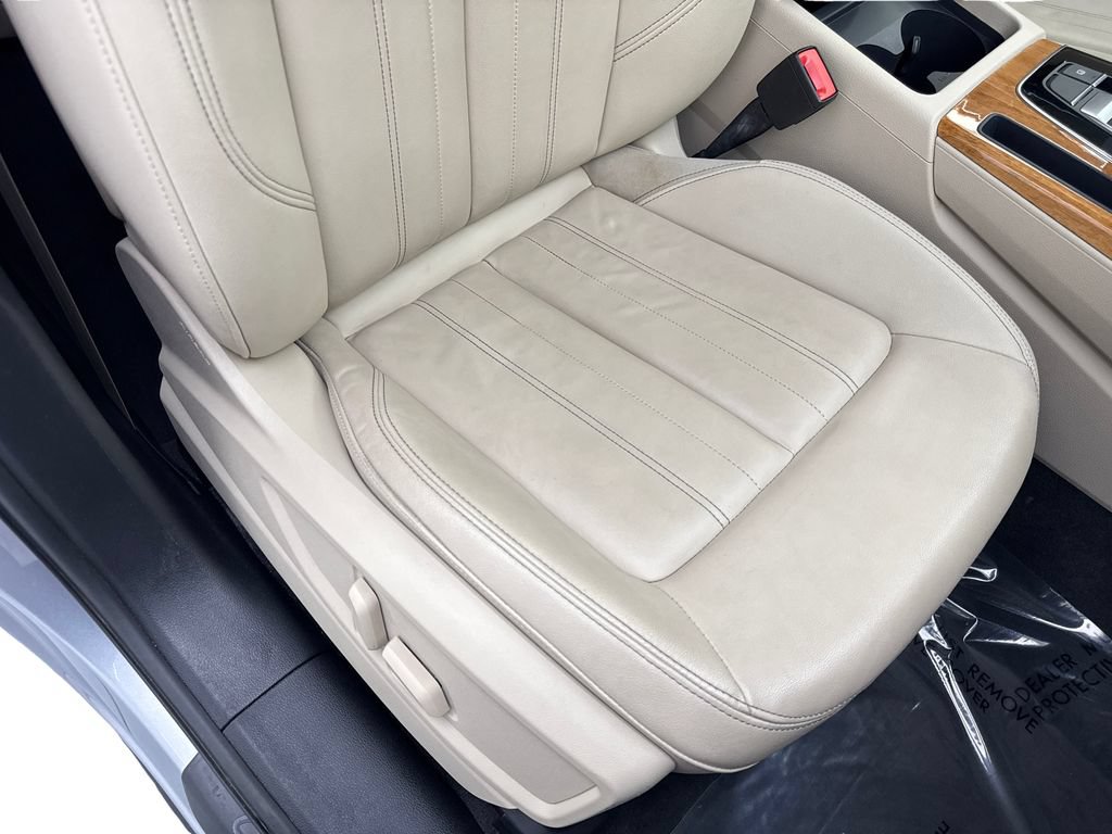 Used 2023 Audi Q5 2.0T Premium w/ Convenience Package AWD/4WD image 47