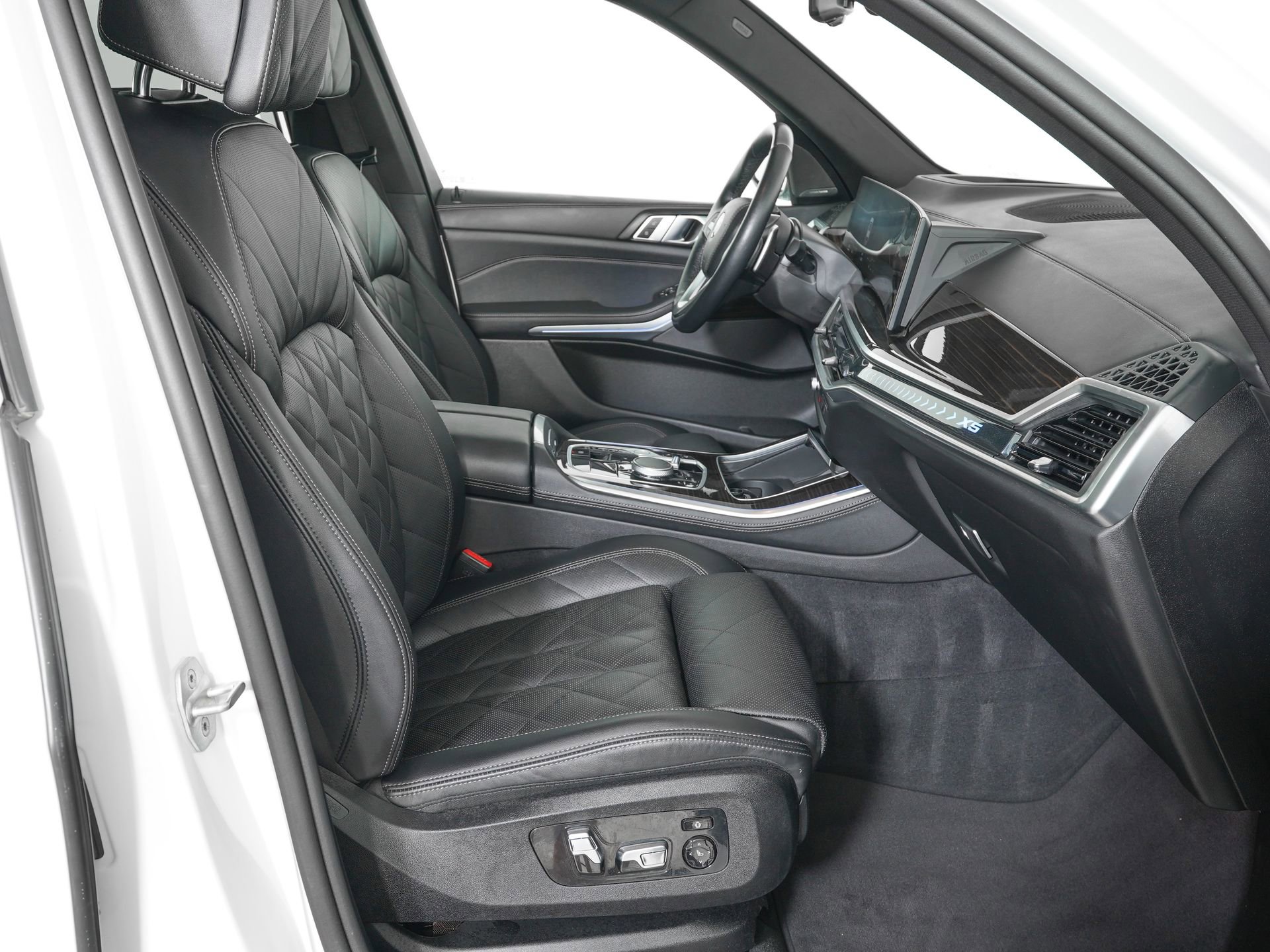 Used 2025 BMW X5 xDrive40i image 9