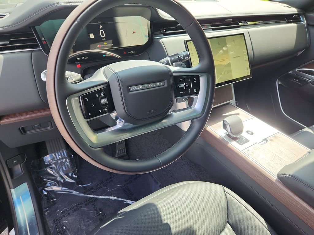 New 2025 Land Rover Range Rover SE AWD/4WD image 15