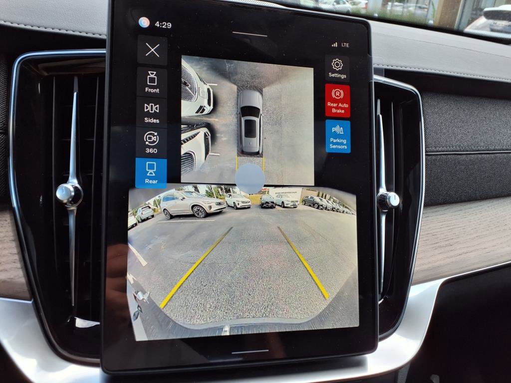 New 2026 Volvo XC90 T8 Plus image 16
