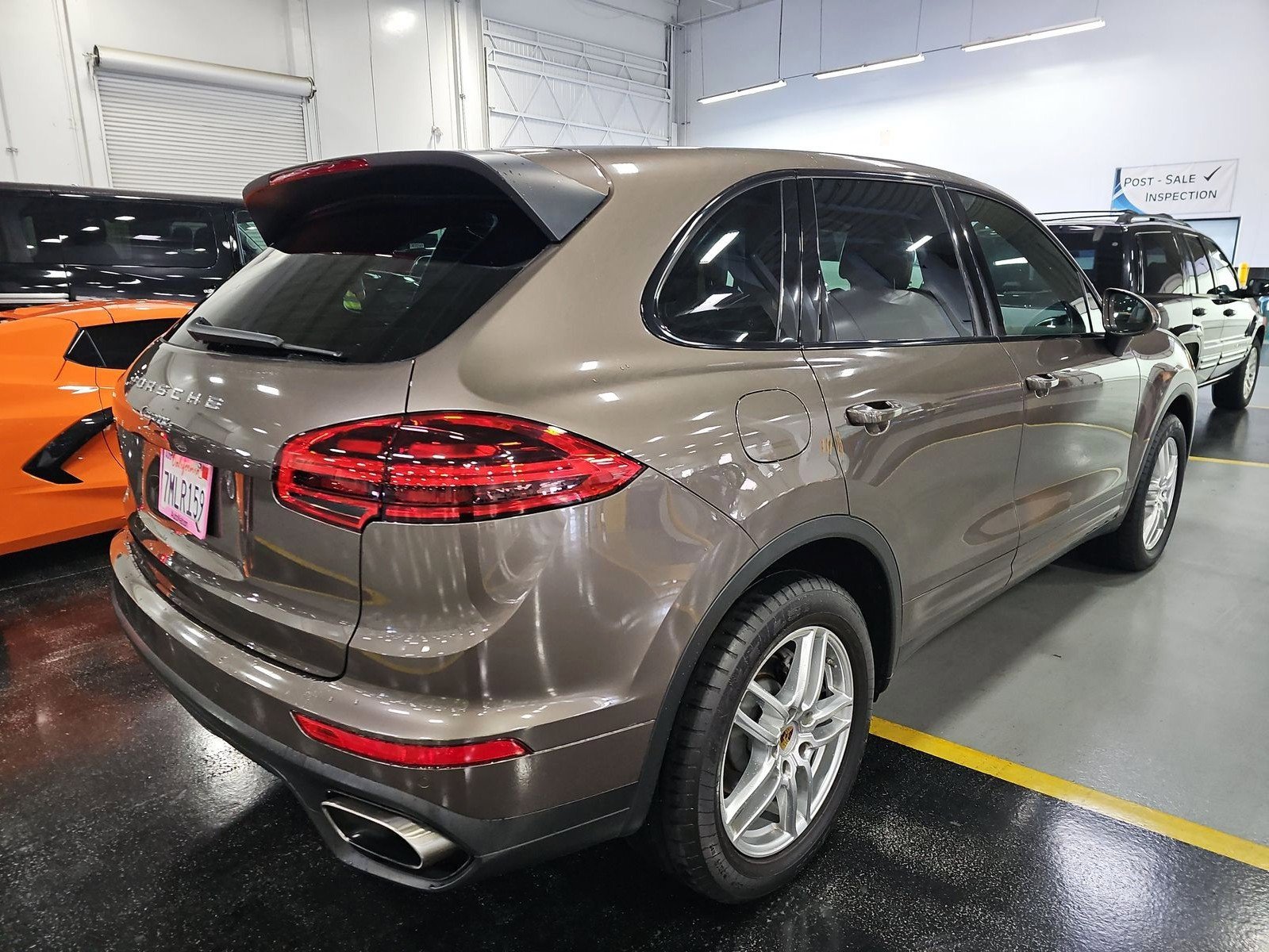 Used 2016 Porsche Cayenne w/ Premium Package image 6