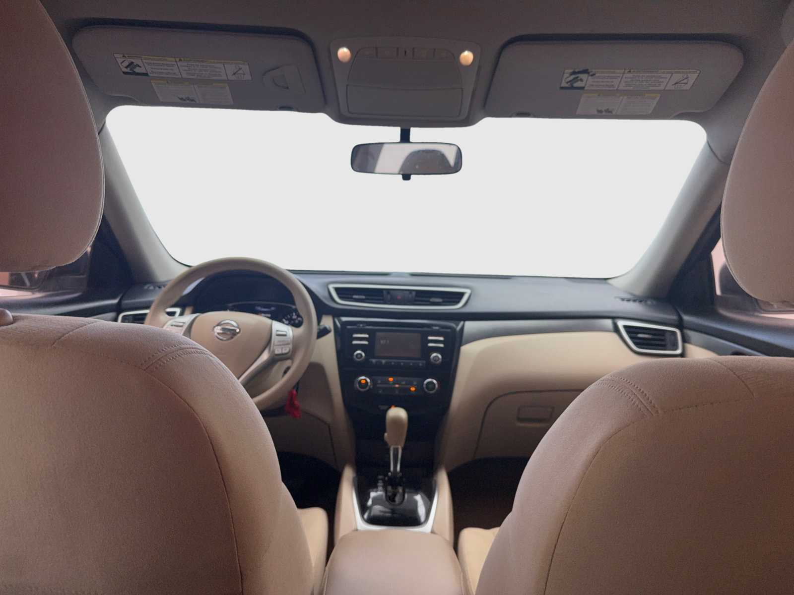 Used 2015 Nissan Rogue S FWD image 57
