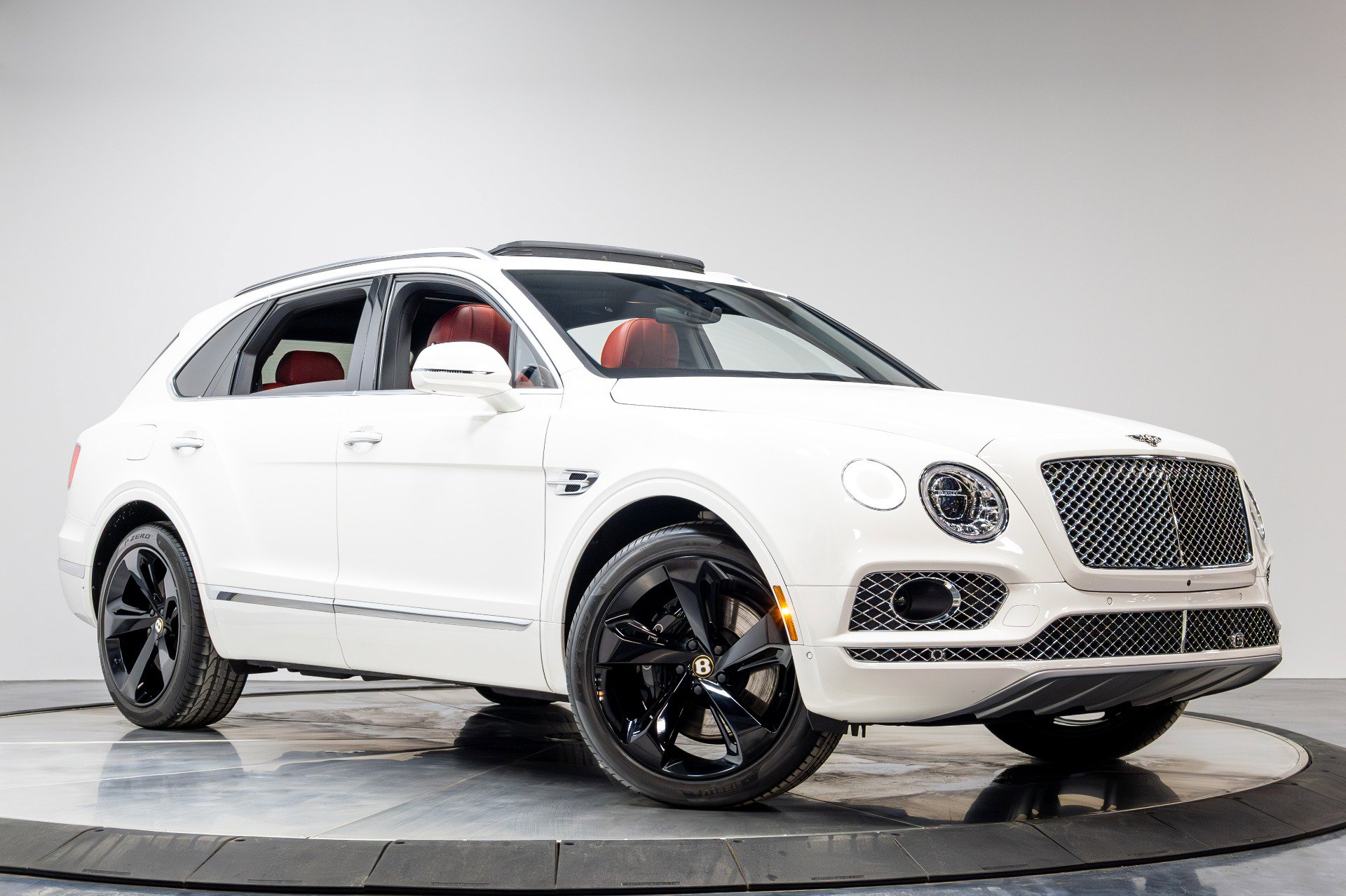 Used 2020 Bentley Bentayga image 53