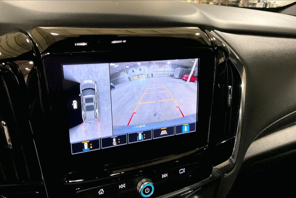 Used 2023 Chevrolet Traverse LT w/ LT Premium Package image 20