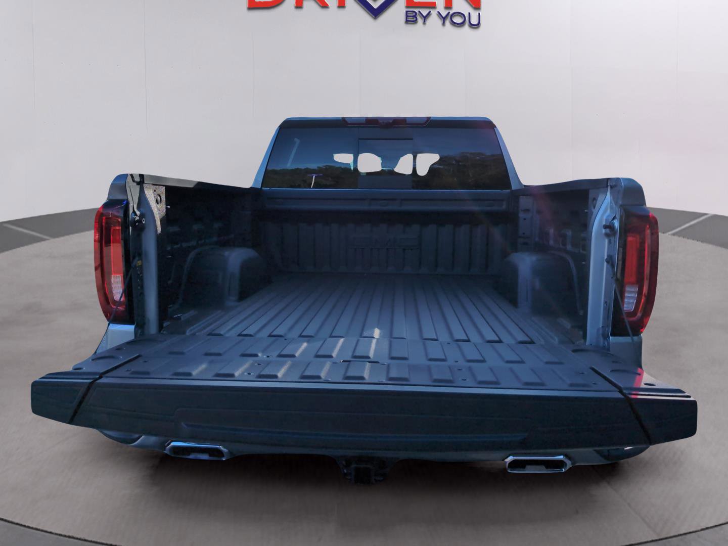 New 2026 GMC Sierra 1500 Denali w/ Denali Reserve Package image 14