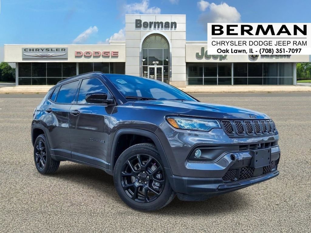 Used 2023 Jeep Compass Latitude w/ Sun and Sound Group AWD/4WD image 1