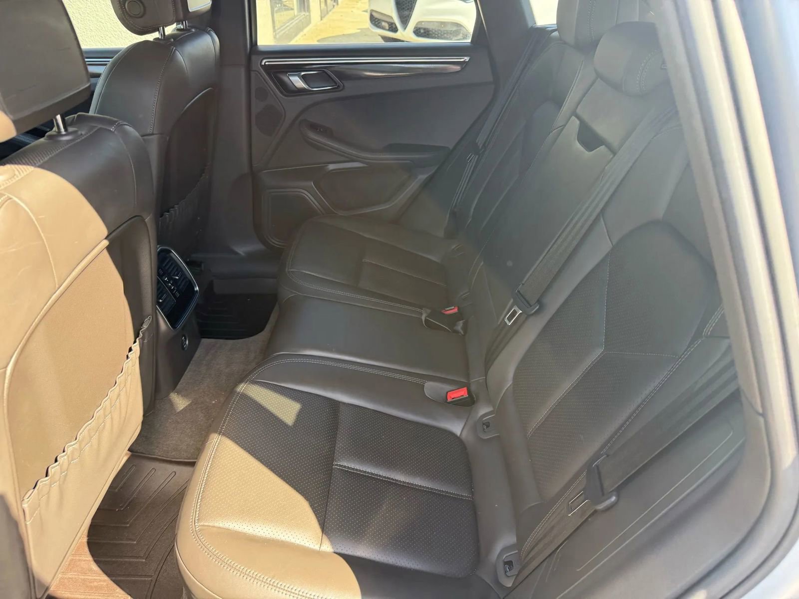 Used 2017 Porsche Macan S AWD/4WD image 10