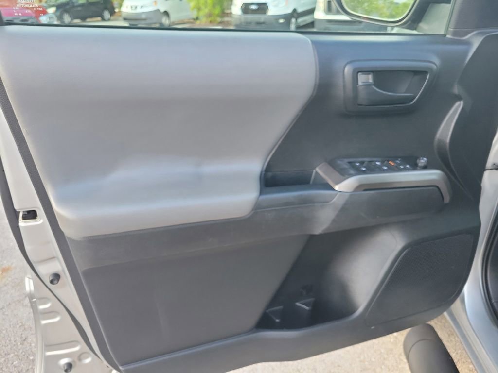 Used 2022 Toyota Tacoma SR5 image 22