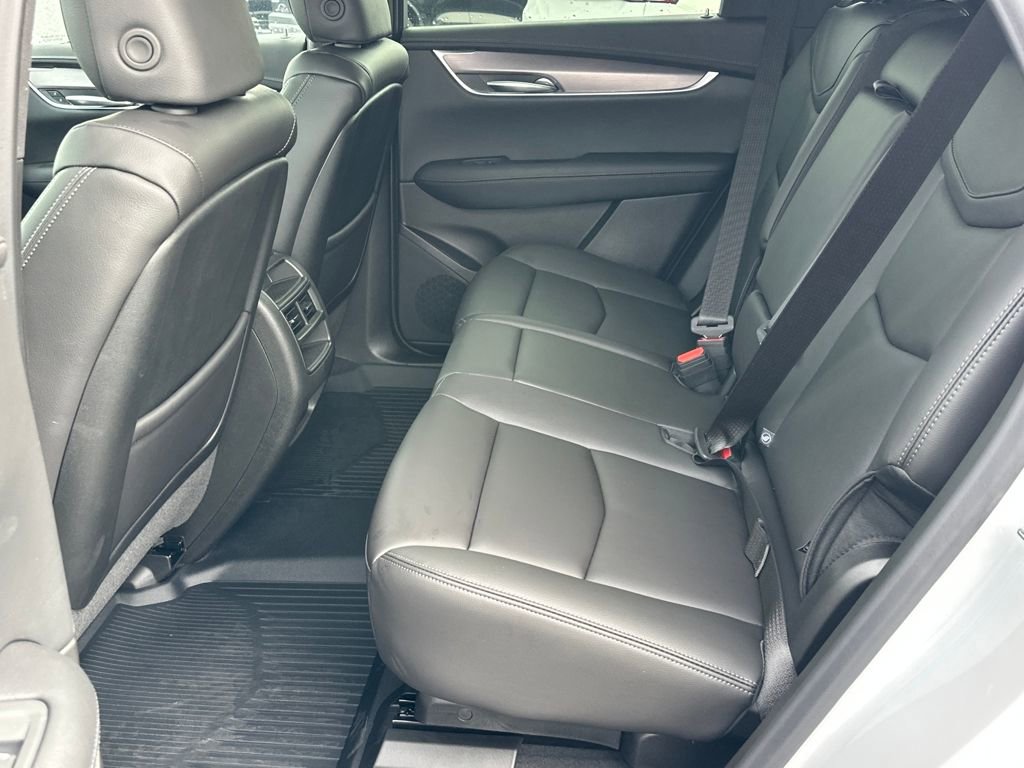 New 2026 Cadillac XT5 Luxury w/ LPO, Floor Liner Package image 11