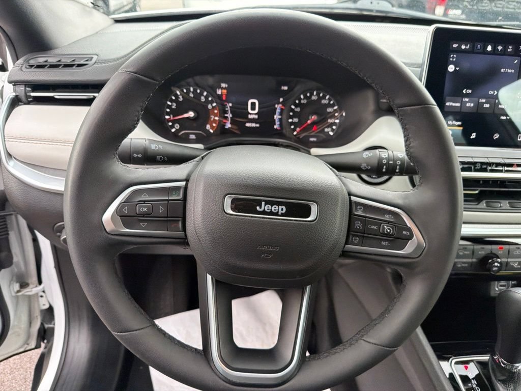 Used 2025 Jeep Compass Limited AWD/4WD image 20