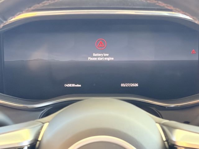 Used 2023 Jaguar F-PACE SVR image 10