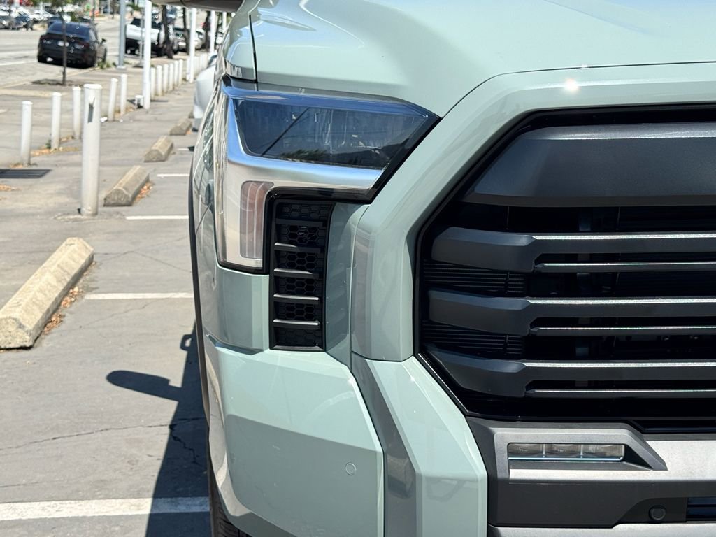 Used 2025 Toyota Tundra SR5 w/ SR5 Convenience Package image 9