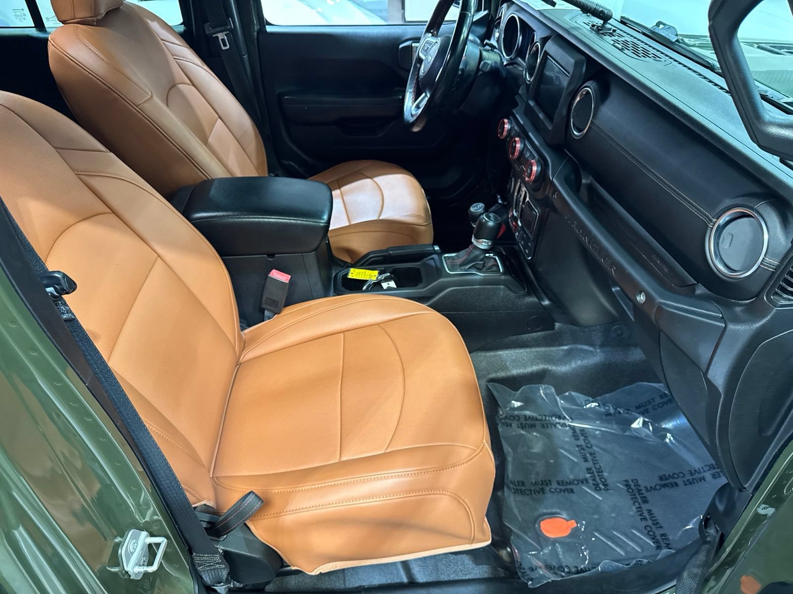 Used 2021 Jeep Wrangler Unlimited Rubicon AWD/4WD image 37
