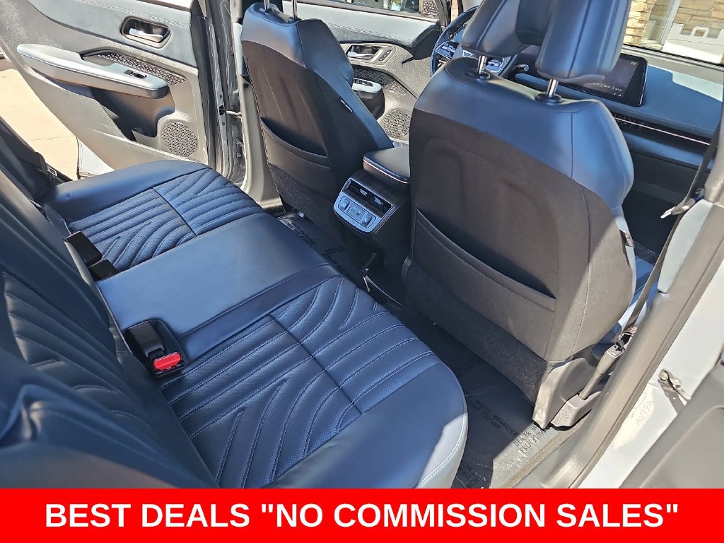 Used 2023 Nissan Ariya AWD/4WD image 11