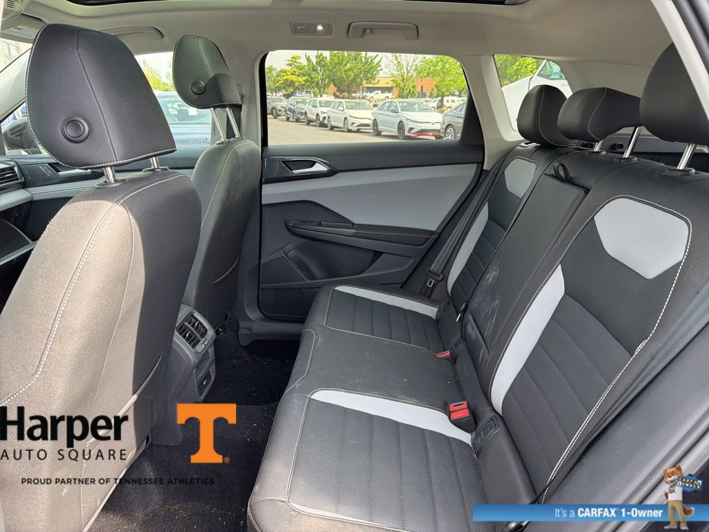 Used 2024 Volkswagen Taos SEL image 10