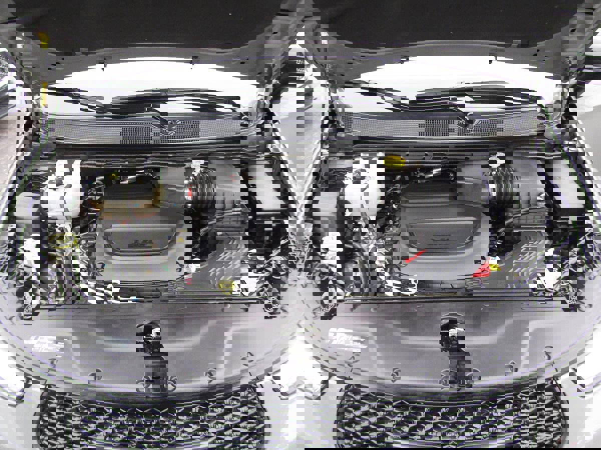 Used 2025 Chrysler Pacifica Limited image 36